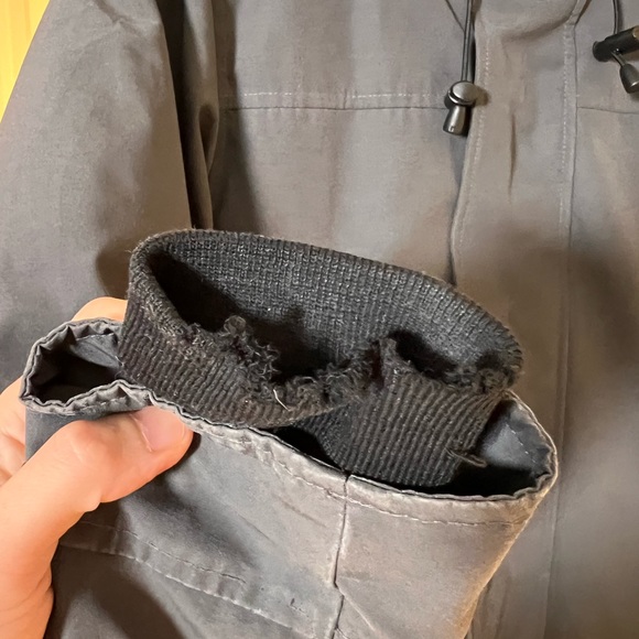 Canada Goose Parka - Men 5’8” Small Graphite - Picture 8 of 8